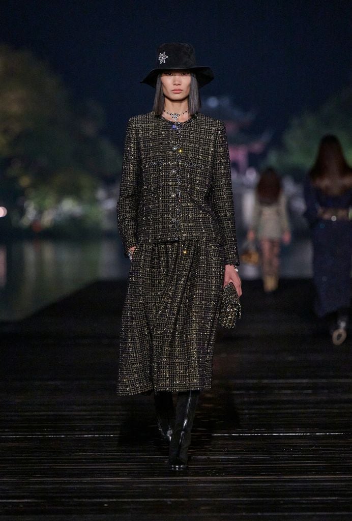 Desfile de CHANEL 2024/25 Métiers d’art en Hangzhou, China