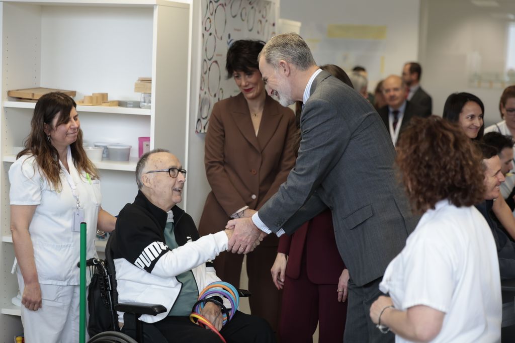  Los reyes Felipe y Letizia en el hospital de Paraplégicos de Toledo 