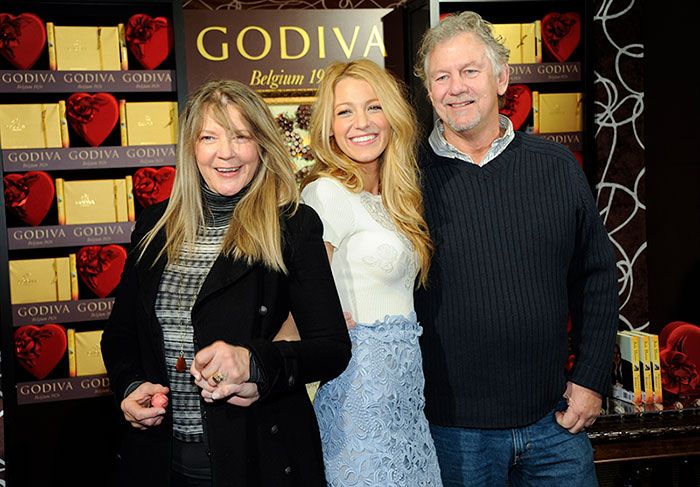 Blake Lively con sus padres