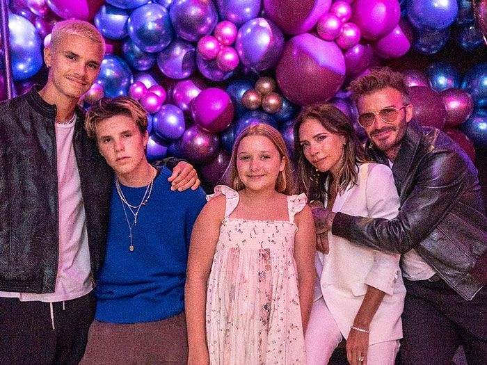 Imagen de David y Victoria Beckham junto a tres de sus hijos 