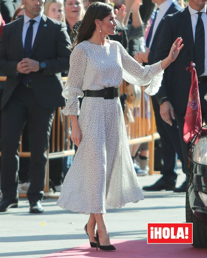 Reina Letizia vestido lunares