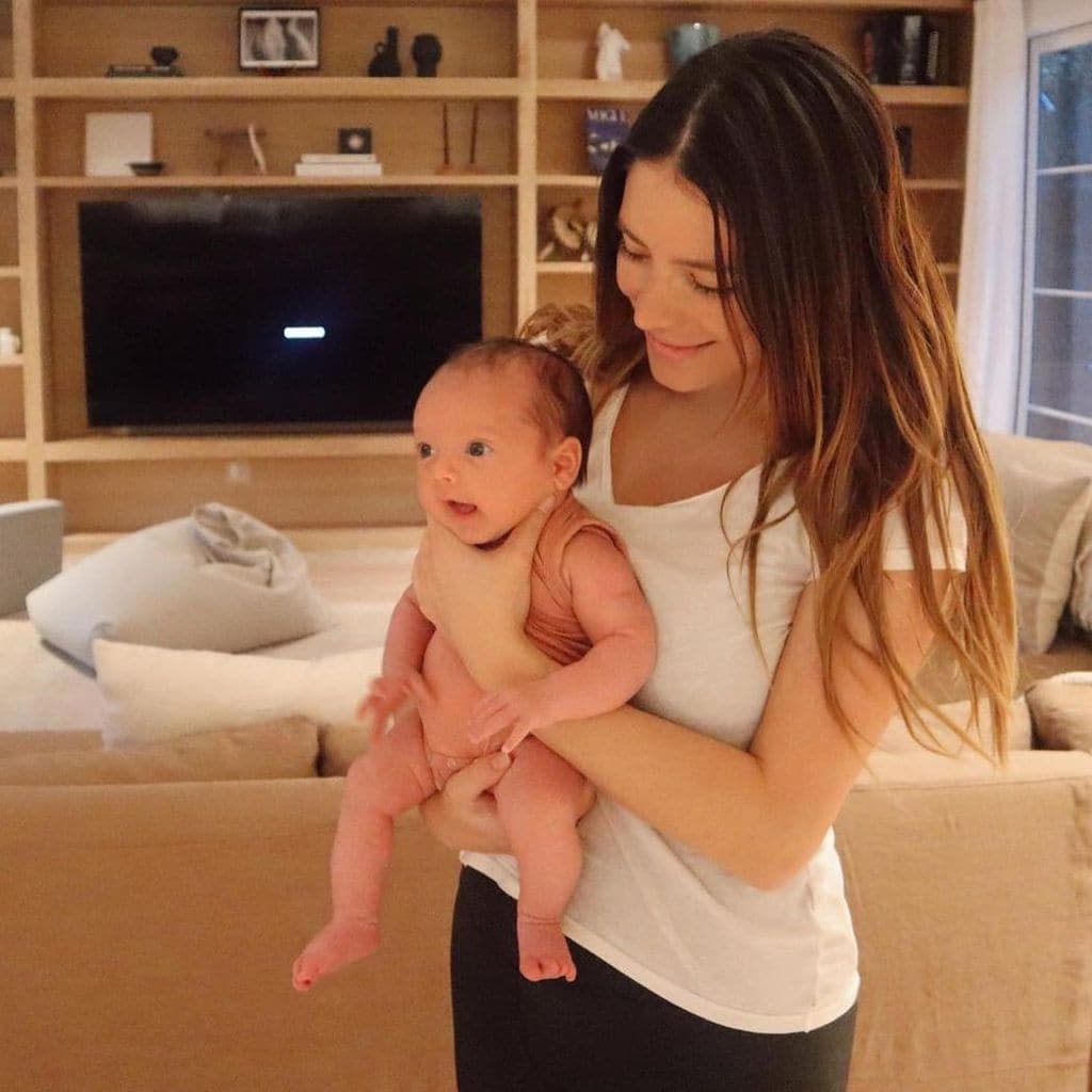 hija de chicharito hern ndez y sarah kohan