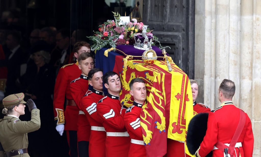 procesi n de la reina isabel ii a windsor