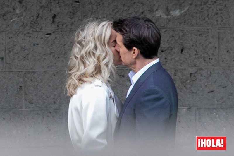 Vanessa Kirby y Tom Cruise en el set de Misión Imposible 6