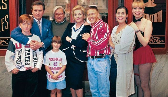 Concha Cuestos, Carlos Larragaña, Miguel Ángel Garzón, Julián González, Alicia Rozas y Eva Santa en 'Farmacia de Guardia'