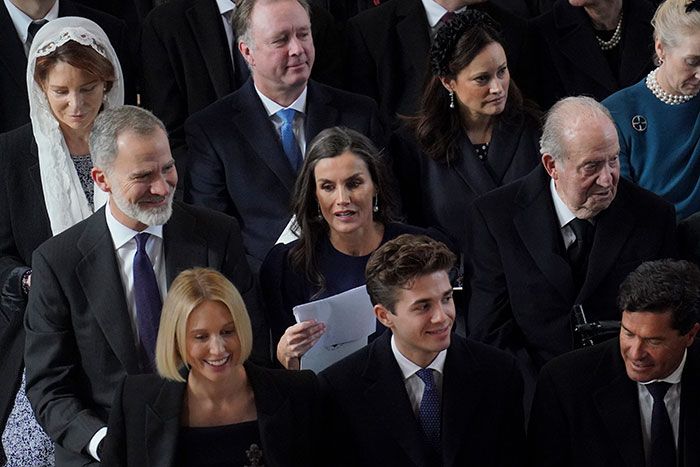 Los reyes Felipe y Letizia con el rey don Juan Carlos