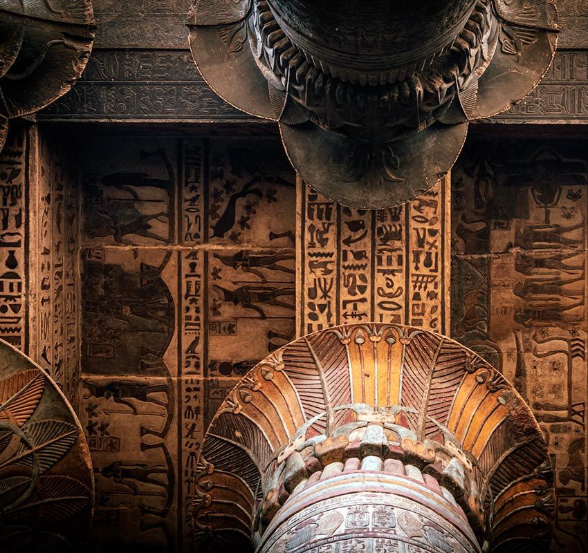 Egipto, columnas del templo de Khnum