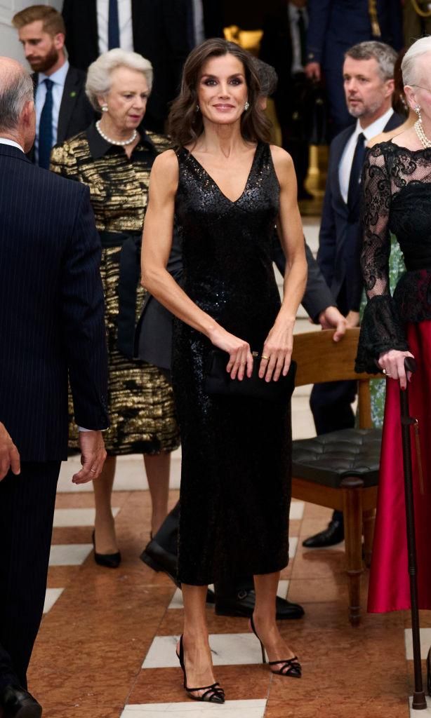 los looks de la reina letizia en dinamarca