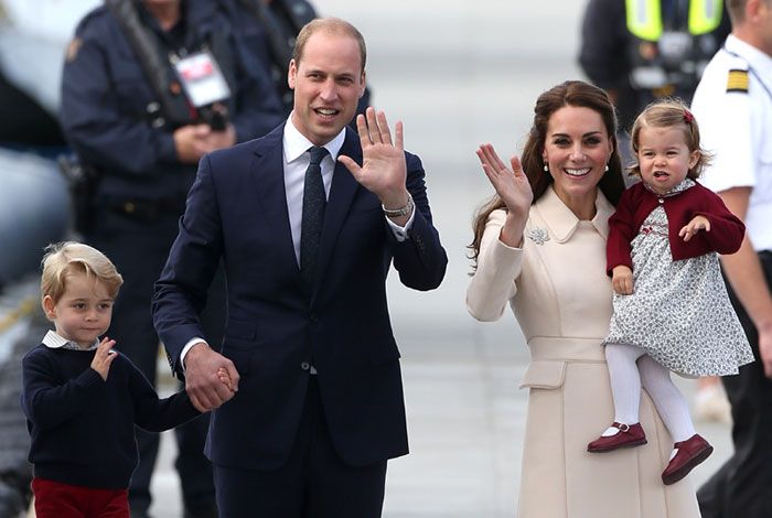 Los Duques de Cambridge con sus hijos George y Charlotte