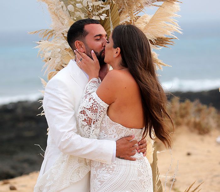 Anabel Pantoja y Omar Sánchez en el día de su boda 