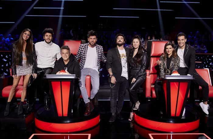 Laura Pausini, con sus compañeros de 'La Voz'