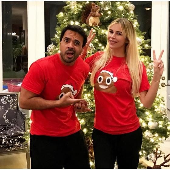 a gueda lo pez y luis fonsi ugly t shirts navidad 05 a