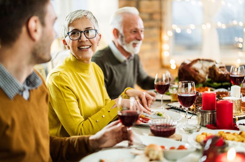 getty familia cena navidad 