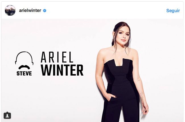 Ariel Winter mono negro