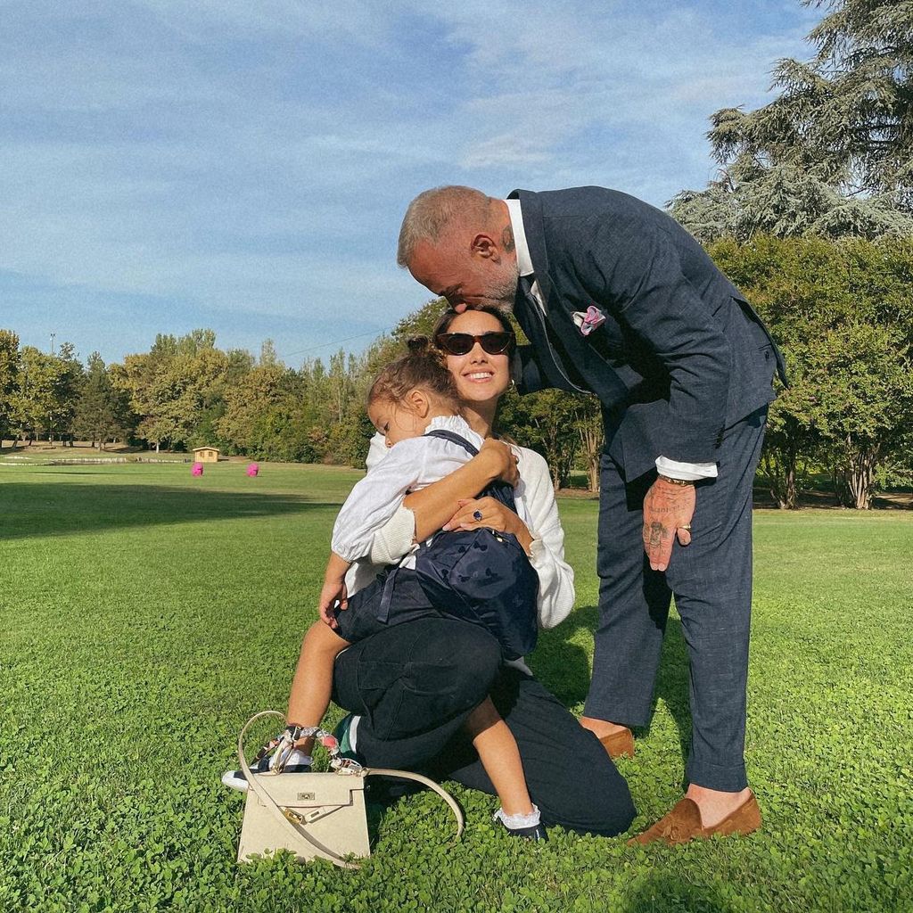 Gianluca Vacchi y Sharon Fonseca con su hija Blu