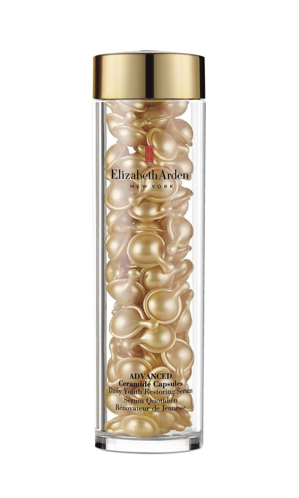 Advanced Ceramide Capsules (77 €), de Elizabeth Arden.