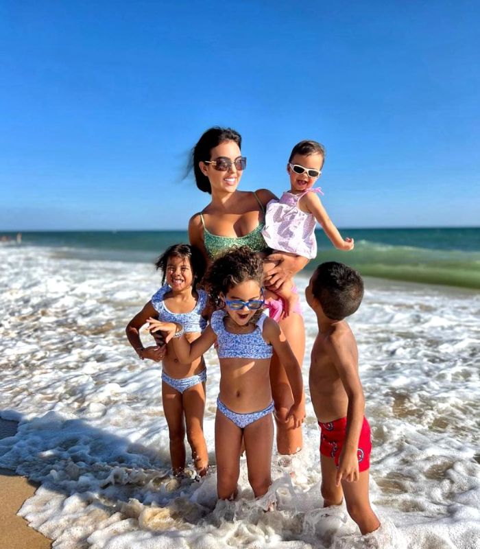 Georgina Rodríguez y sus hijos