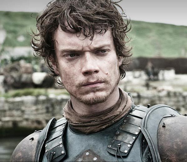 Theon Greyjoy ha pasado por un buen número de dificultades desde que comenzó la serie: pasó de ser una personalidad fuerte a ser uno de los más torturados. Página oficial de la serie (http://www.hbo.com/game-of-thrones)
