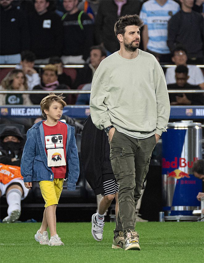 Gerard Piqué y su hijo Milan