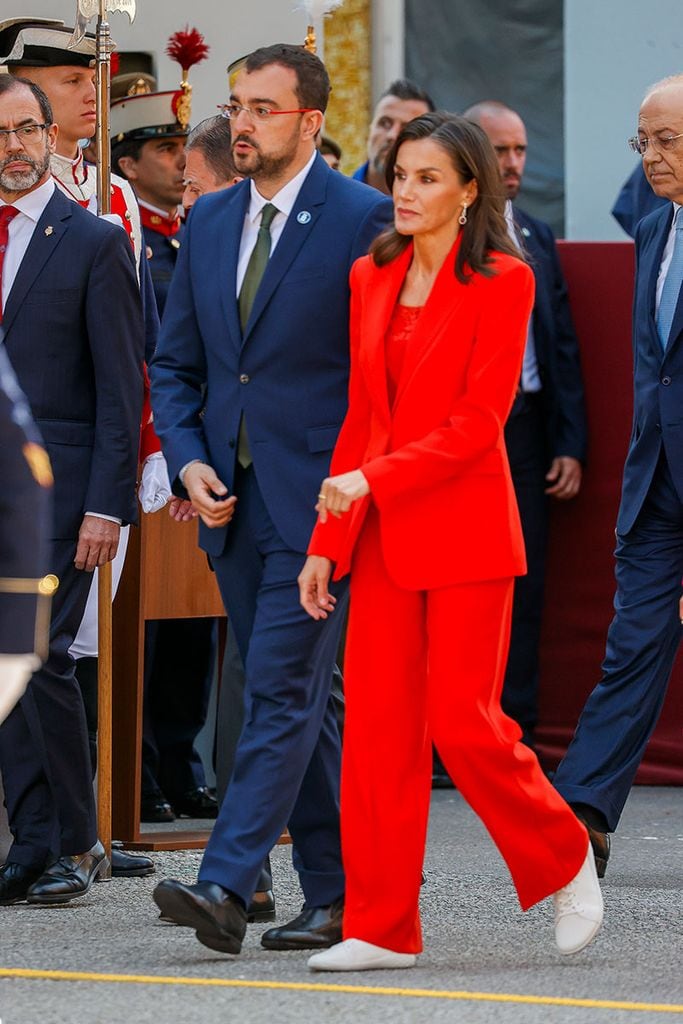 letizia-look-rojo