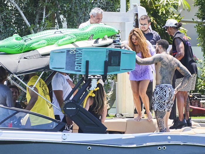 Shakira y Lewis Hamilton en Miami Beach