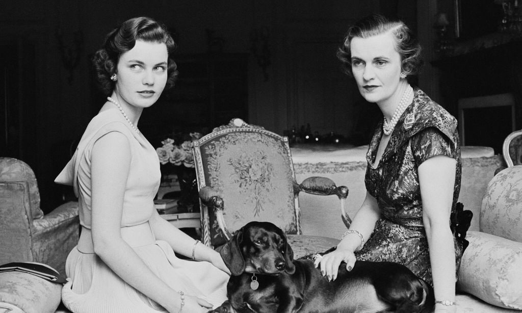 Margaret Campbell, Duchess of Argyll, with her daughter Frances Helen Sweeney