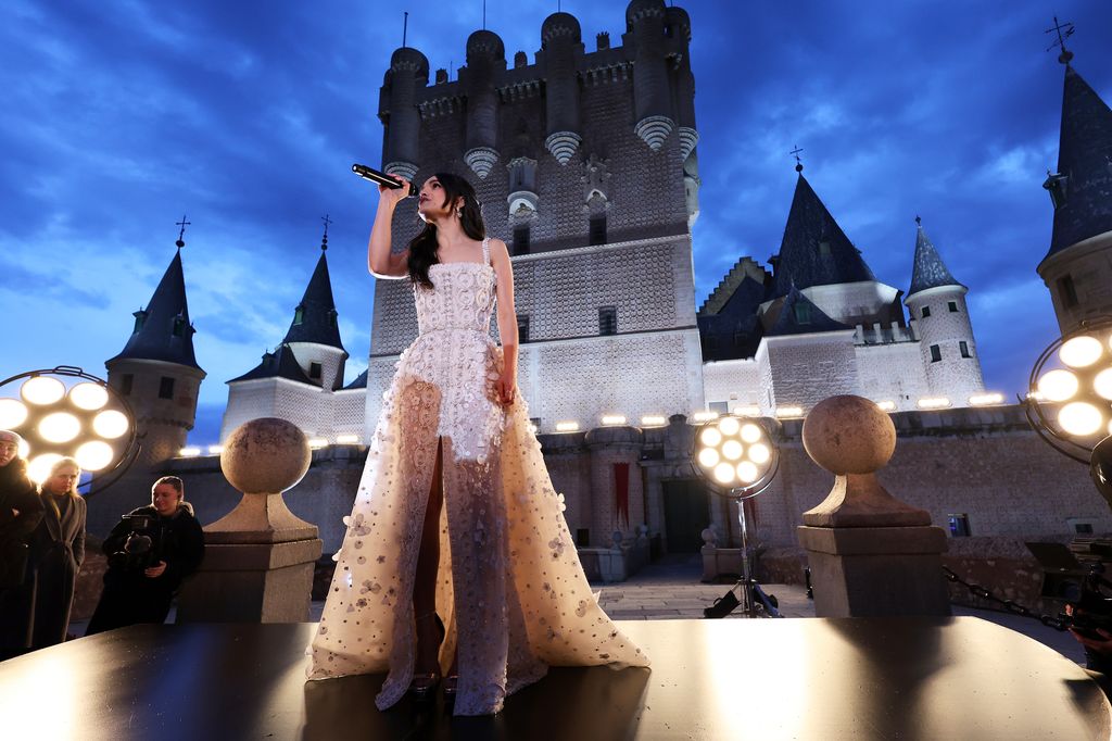 Rachel Zegler en la presentación europea de la nueva película Blancanieves de Disney en el Alcázar de Segovia