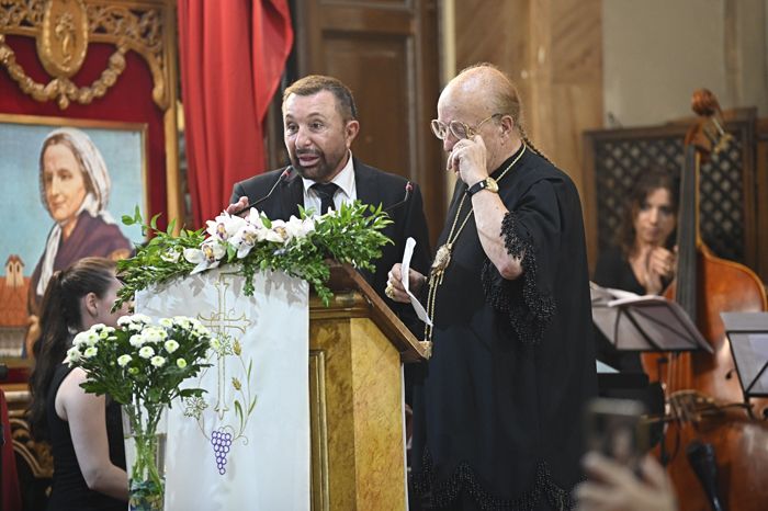 José Manuel Parada y Rappel en el funeral de Carmen Sevilla