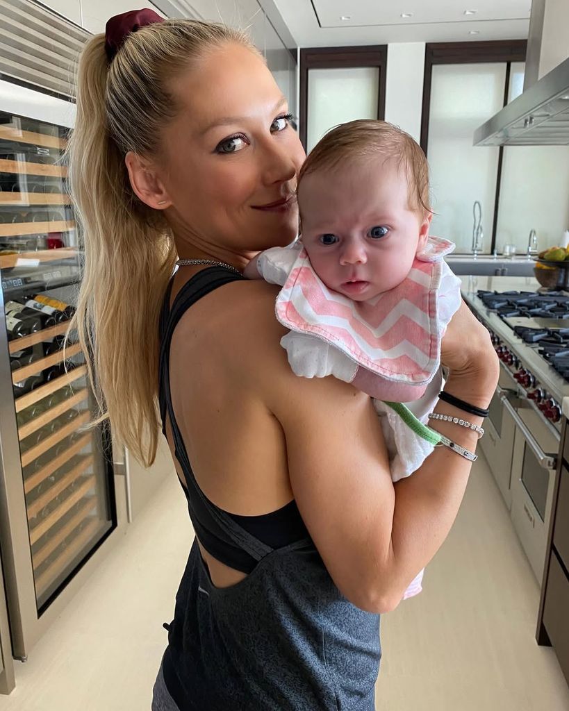 Anna Kournikova y su hija, Mary 