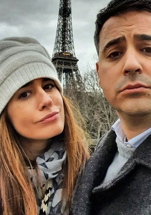 Imagen de Isabel Jiménez con su marido Álex en París 