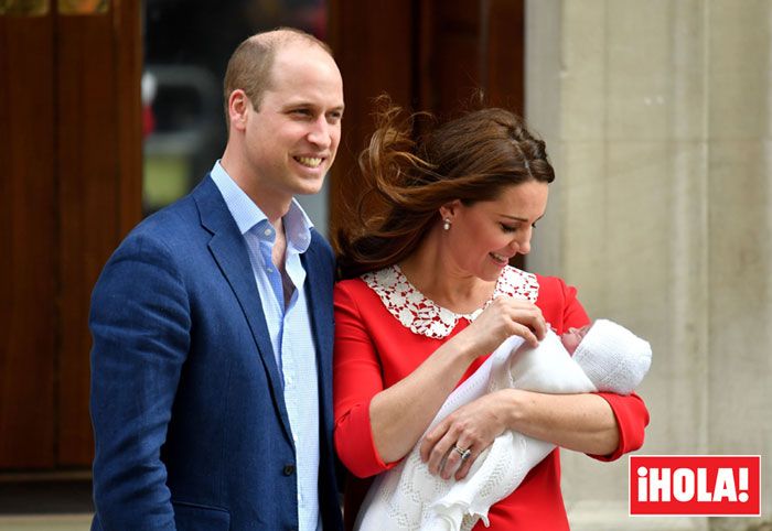 Los Duques de Cambridge presentan a su tercer hijo