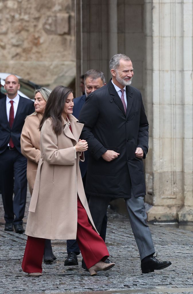 LOS REYES VISITAN EL AYUNTAMIENTO DE CUENCA