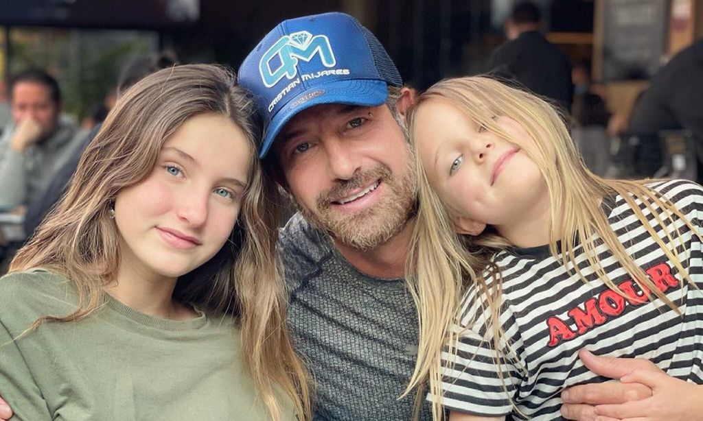 Gabriel Soto y sus hijas