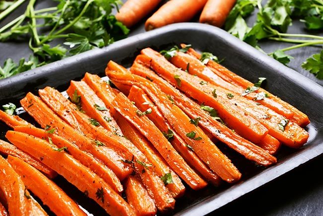 Rodajas de vegetales aliñados con limón y cayena