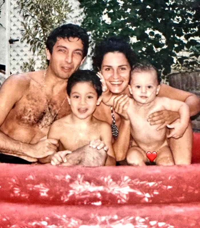 Ricardo Darín junto a su mujer y sus hijos