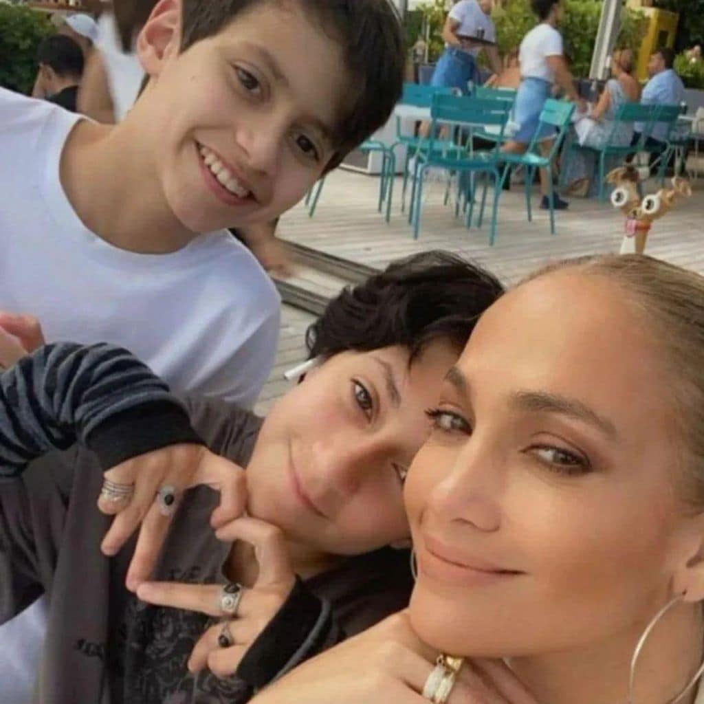 Jennifer Lopez y sus hijos, Max y Emme