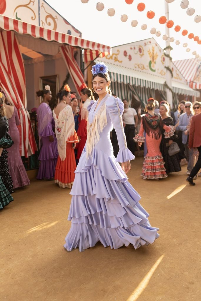 Feria de Abril 2024: Carmen Santacruz y su espectacular traje de flamenca