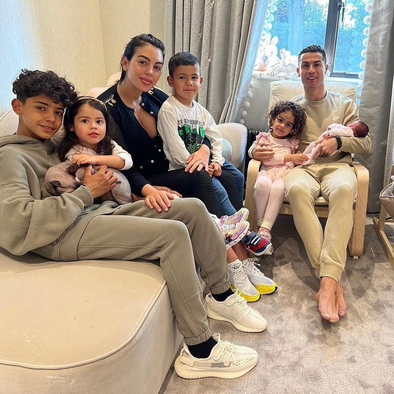 cristiano ronaldo georgina rodr guez y familia