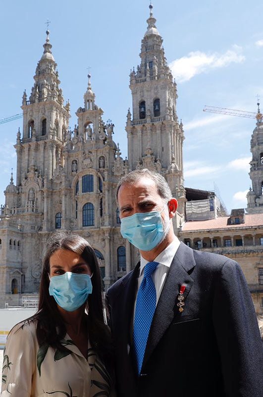 Don Felipe y doña Letizia se despiden de Galicia con una romántica imagen y un cariñoso mensaje