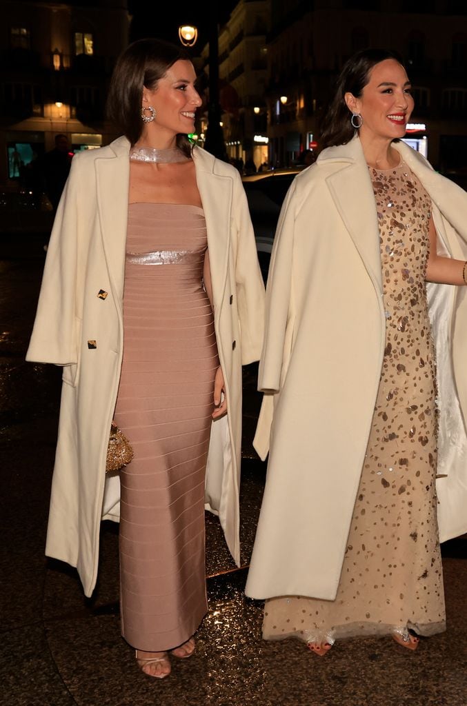 Ana Boyer y Tamara Falcó con looks coordinados