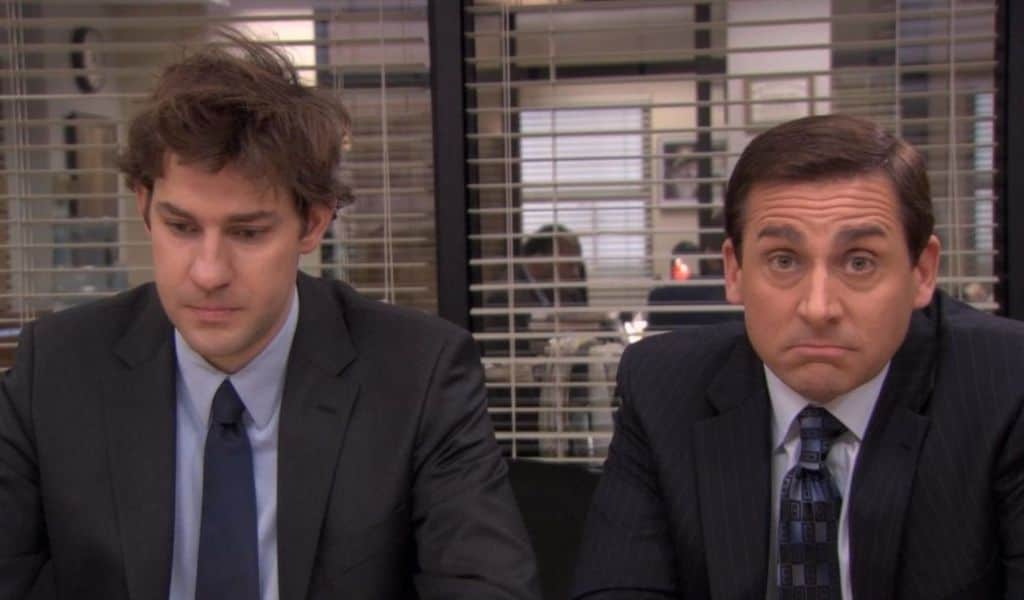 Con un formato de falso documental que se convirtió en toda una referencia en la comedia, 'The Office' nos llevó al día a día de la oficina de Dunder Mifflin