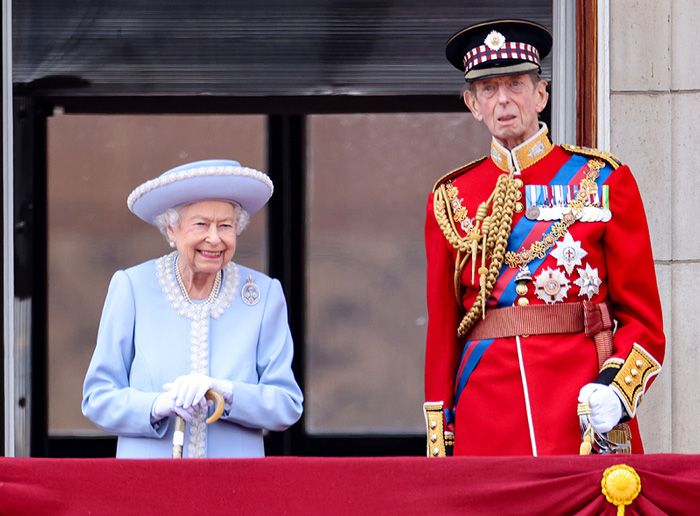 Isabel II con su primo el duque de Kent