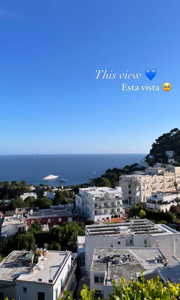 Sharon Fonseca mostró sus hermosas vistas en Capri