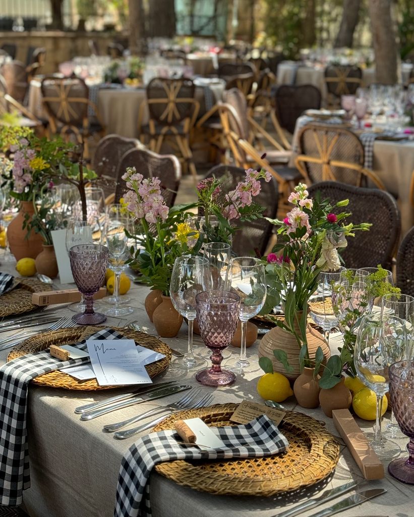 Decoración de bodas con frutas y verduras silvestre