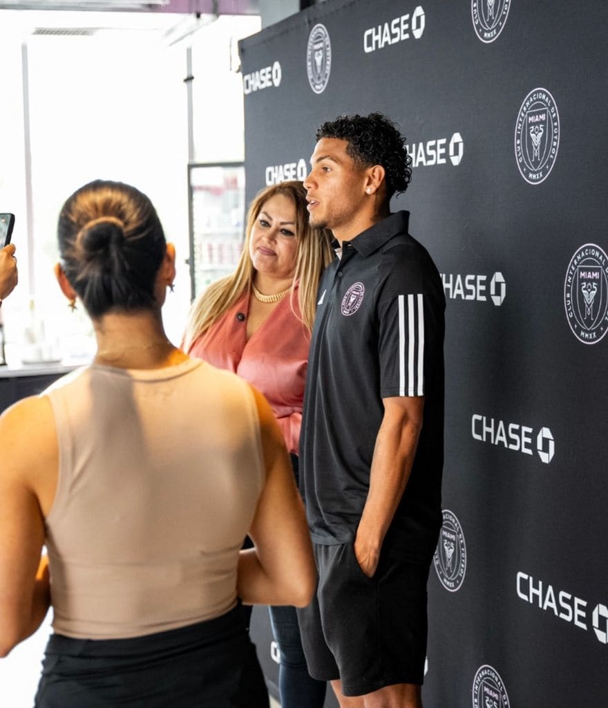 El jugador y su madre tienen un amor inmenso por su cultura hondureña 