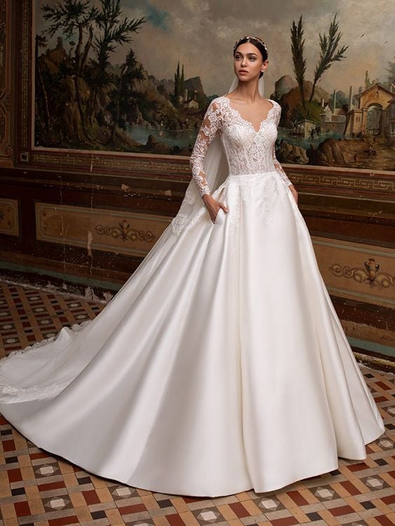 Vestido de novia de estilo princesa de Pronovias