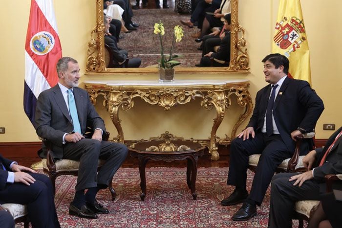 Felipe VI y Carlos Alvarado Quesada