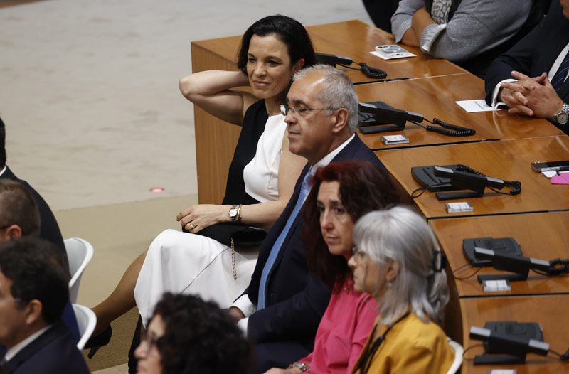 Inmaculada Vivas Tesón, catedrática de la Universidad de Sevilla, con el mismo vestido que doña Letizia