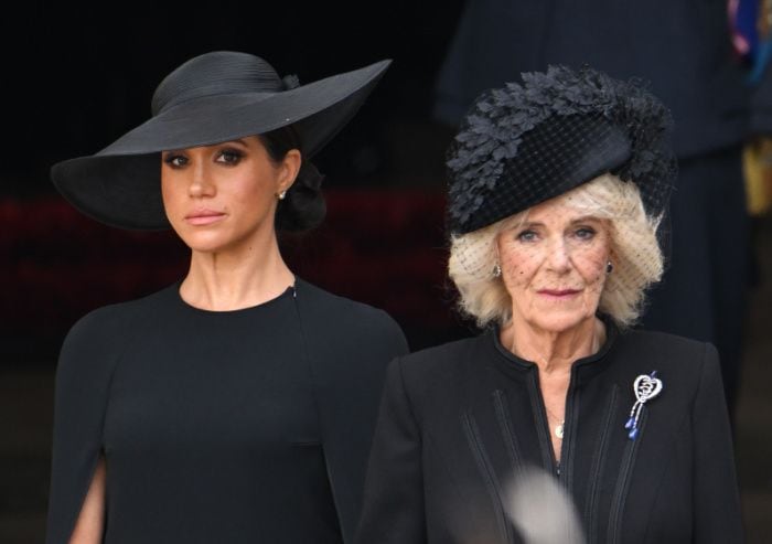 Meghan Markle y la reina Camilla en el funeral de Isabel II