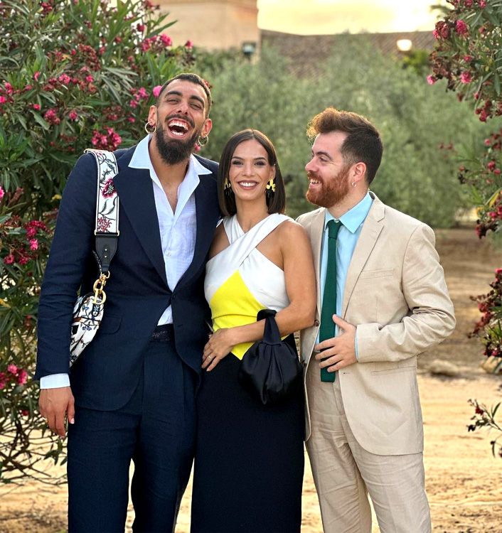 Borja Iglesias y Anabel Barrau en la boda de Eneko Angulo